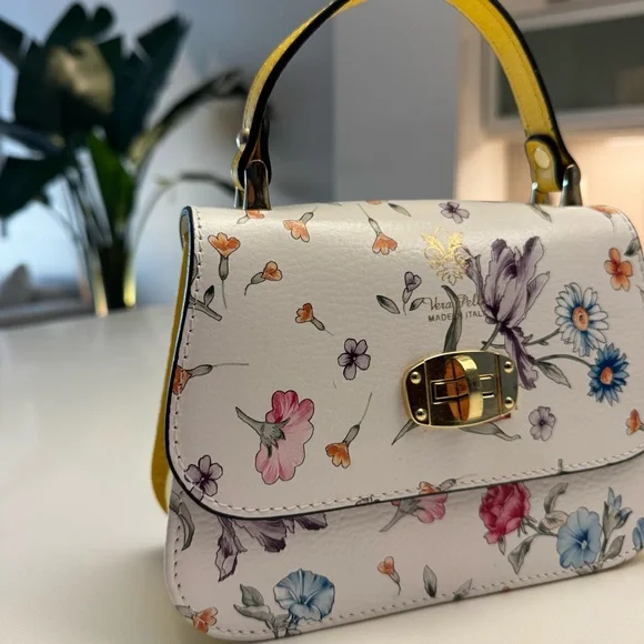 Floral White Handmade Leather Tote Bag - Picture 4 of 9